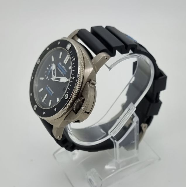 Panerai Submersible PAM01389 Image 3